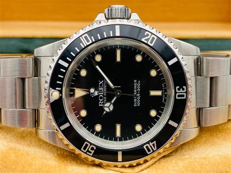 rolex submariner 11040m 2 line